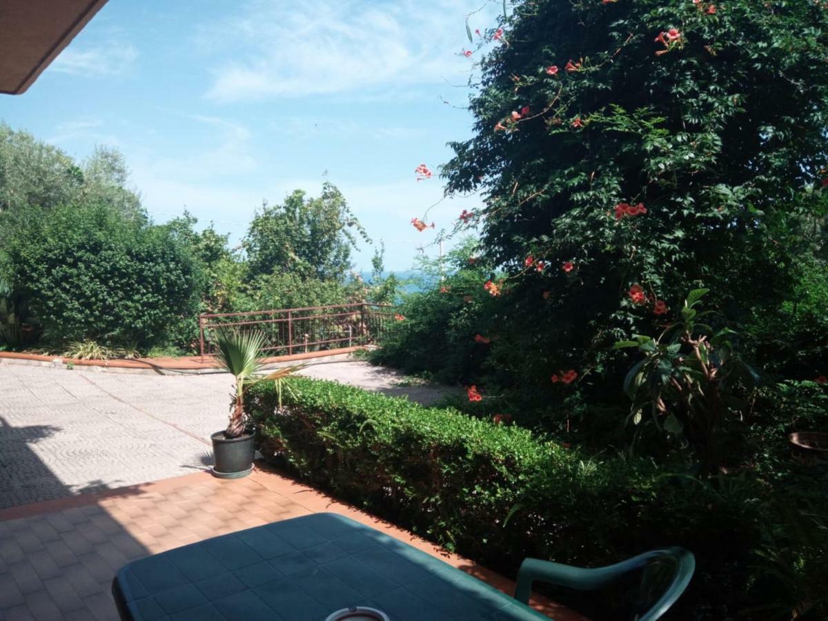 Stanza In Villa Con Giardino Vista Mare Cefalu Exterior photo